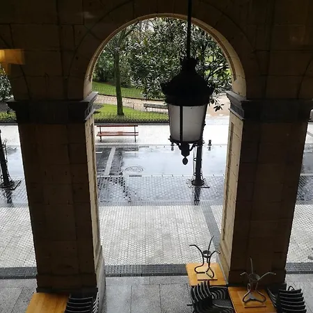 아파트 Central, Spacious And Authentic Family *