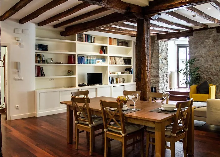 Central, Spacious And Authentic Family San Sebastián