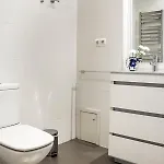 Central, Spacious And Authentic Family Saint-Sébastien