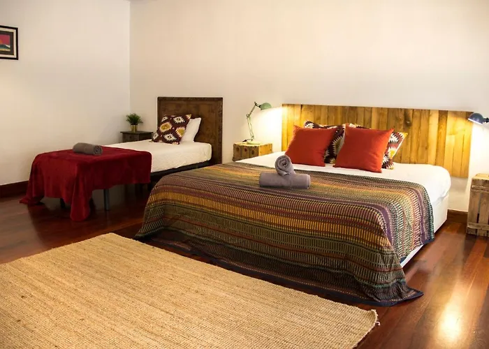 Apartment Central, Spacious And Authentic Family